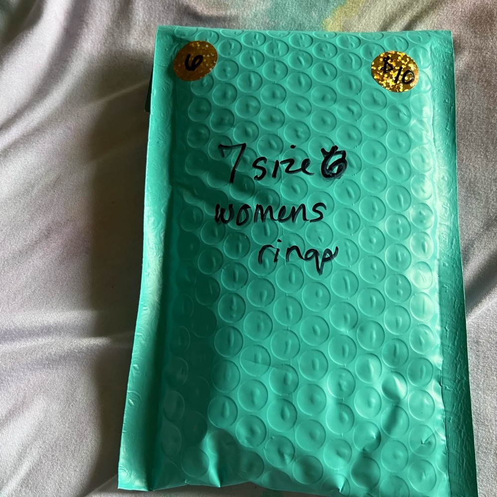 Mystery Size 6 Womens Grab Bag (1 Available)